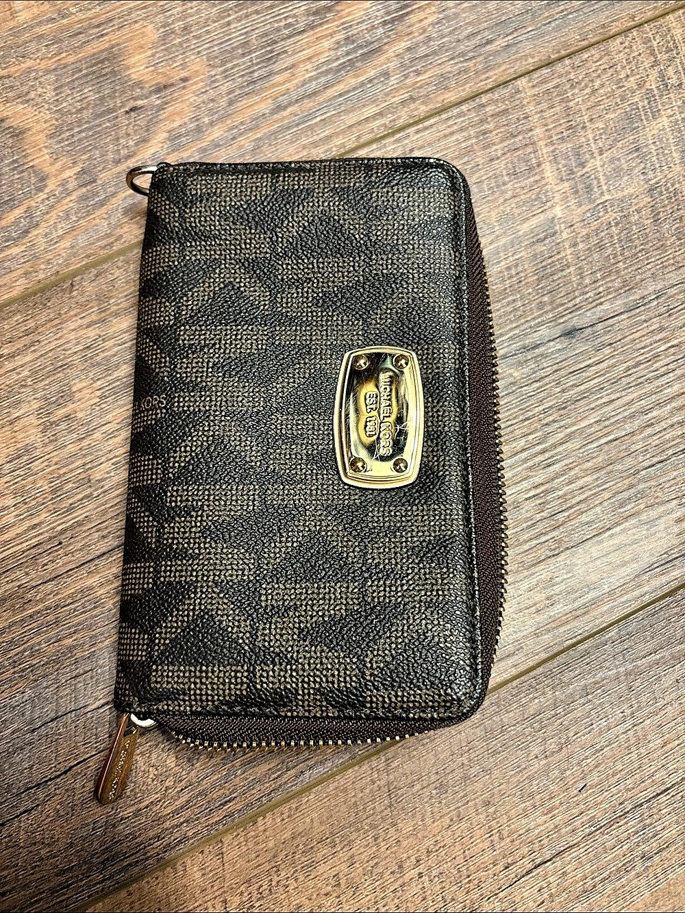 Michael Kors Jet Set Travel Medium Bifold Zip Coin Wallet Black & Brown